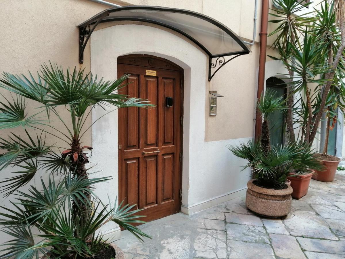 Corte Del Borgo Antico Bari Eksteriør billede